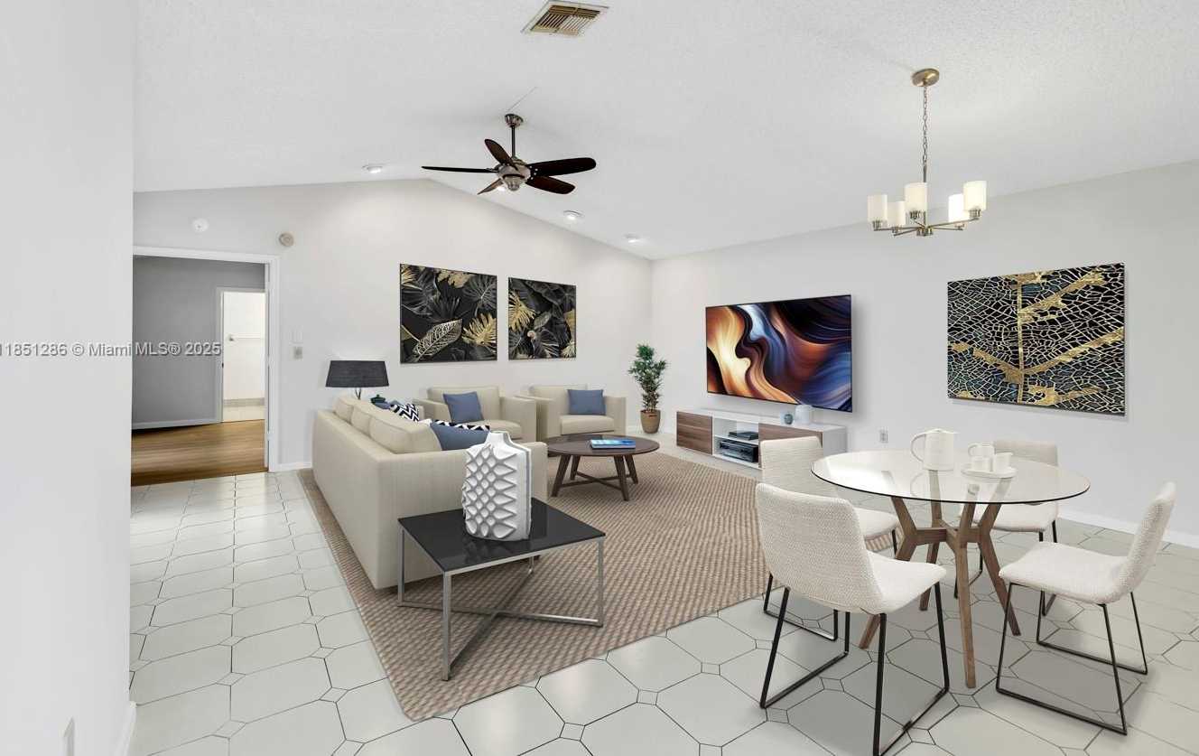 Small Image of 23393 BARLAKE DR, Boca Raton Number 2