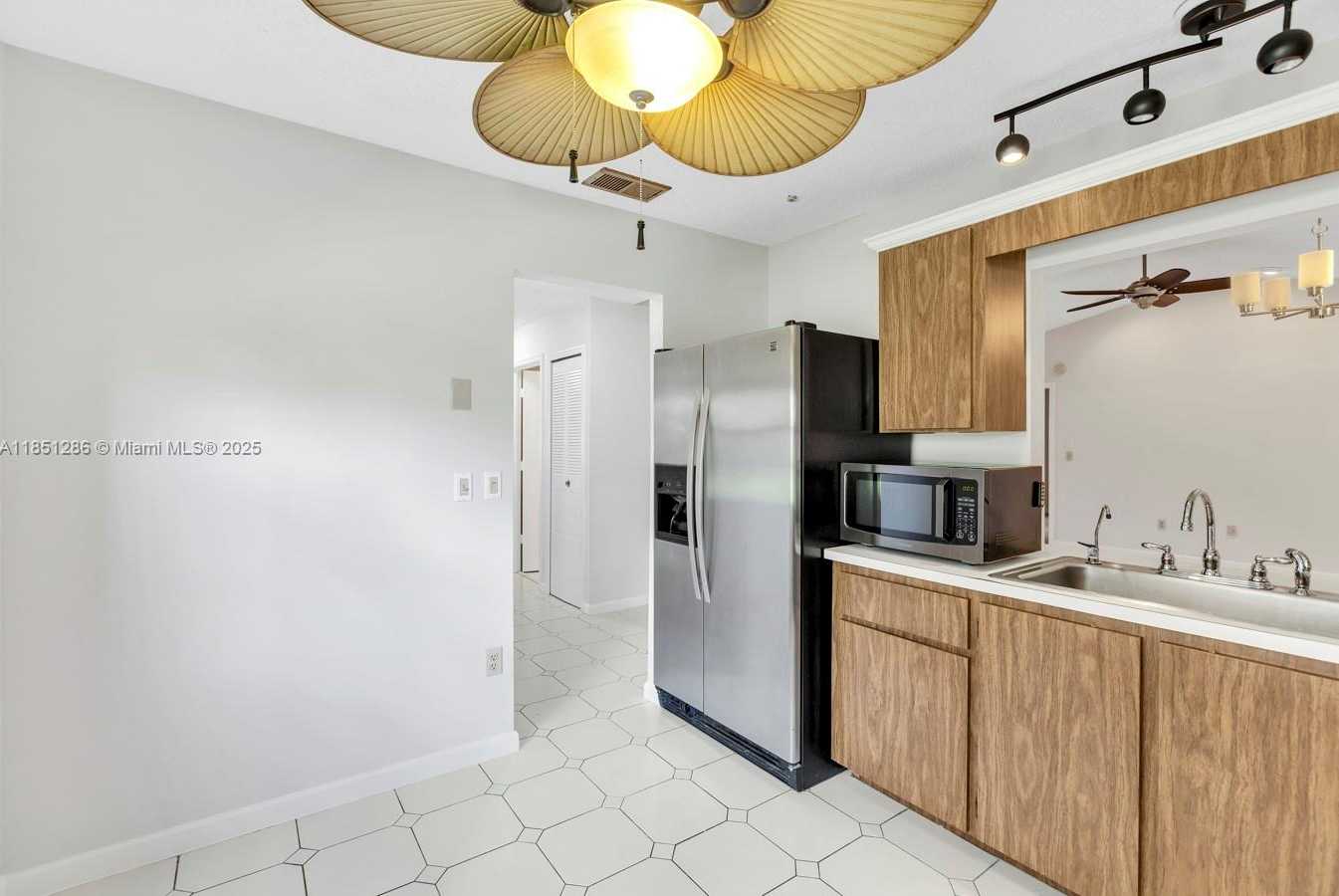 Small Image of 23393 BARLAKE DR, Boca Raton Number 23