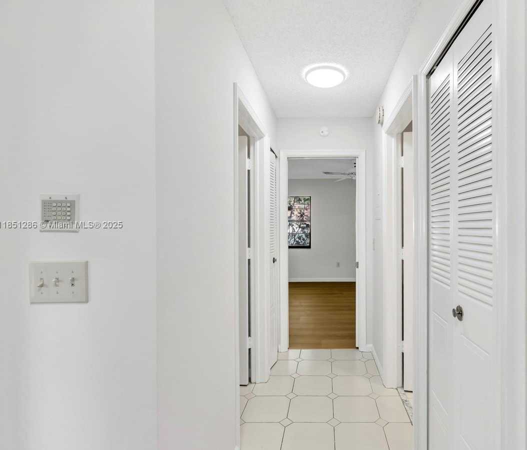 Small Image of 23393 BARLAKE DR, Boca Raton Number 24
