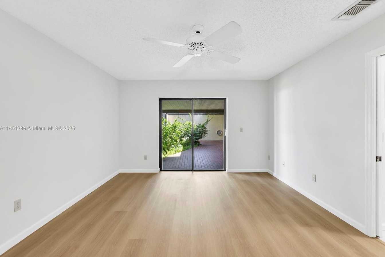 Small Image of 23393 BARLAKE DR, Boca Raton Number 26