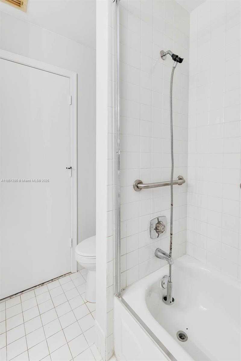 Small Image of 23393 BARLAKE DR, Boca Raton Number 29