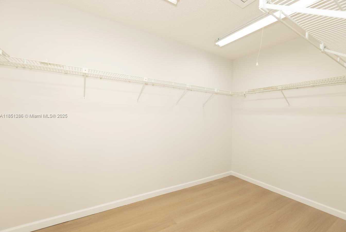 Small Image of 23393 BARLAKE DR, Boca Raton Number 36