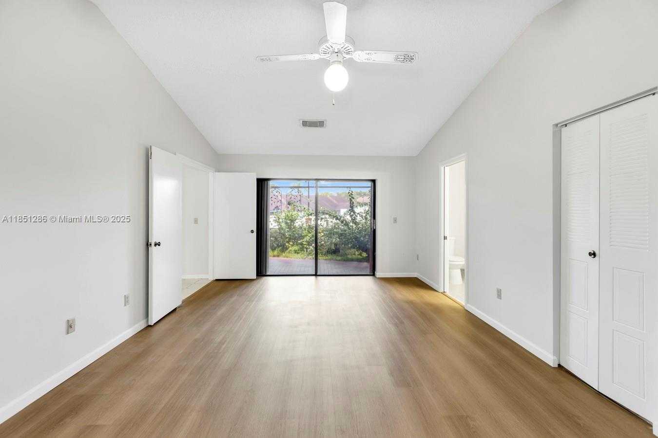 Small Image of 23393 BARLAKE DR, Boca Raton Number 5