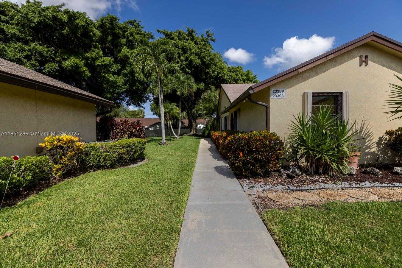 Small Image of 23393 BARLAKE DR, Boca Raton Number 8