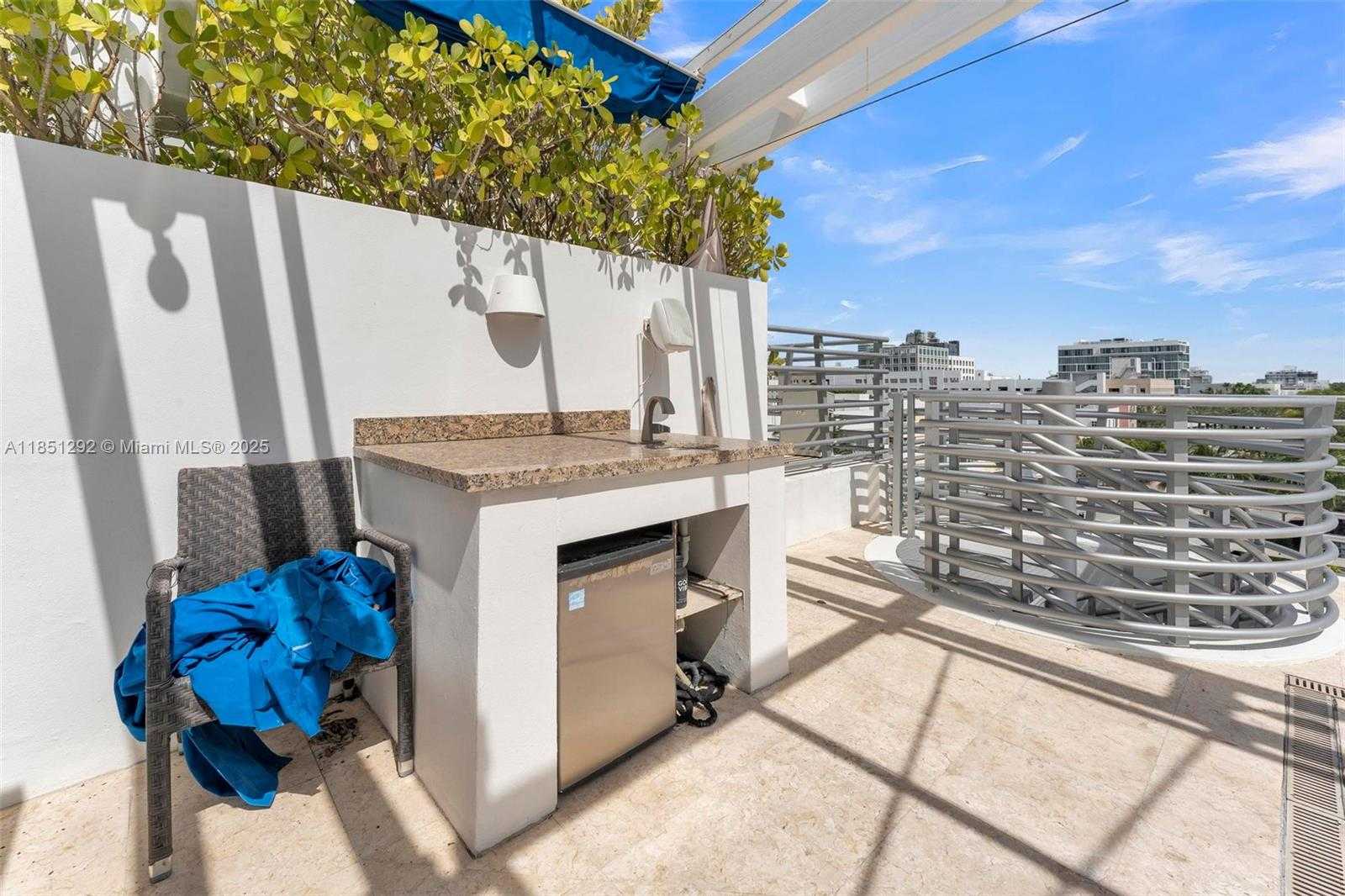 Small Image of 1437 COLLINS AVE #PH18, Miami Beach Number 25