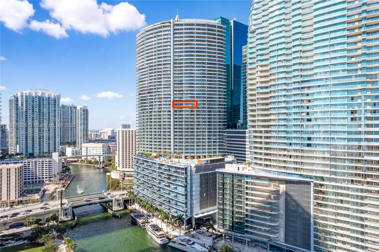 Small Image of 200 BISCAYNE BOULEVARD WAY #3207, Miami Number 2