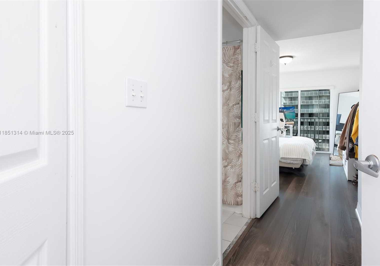 Small Image of 2475 NORTH WEST 16TH ST RD #518, Miami Number 27