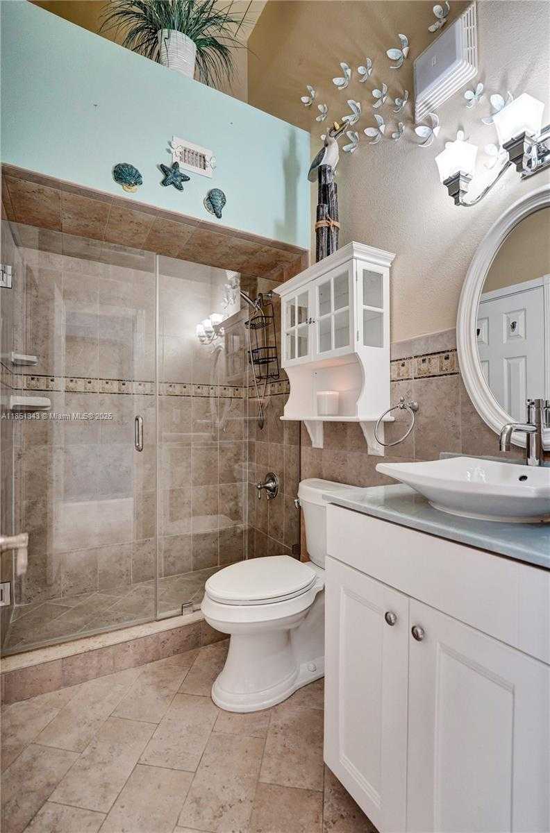 Small Image of 2649 SOUTH PARKVIEW DR, Hallandale Beach Number 22