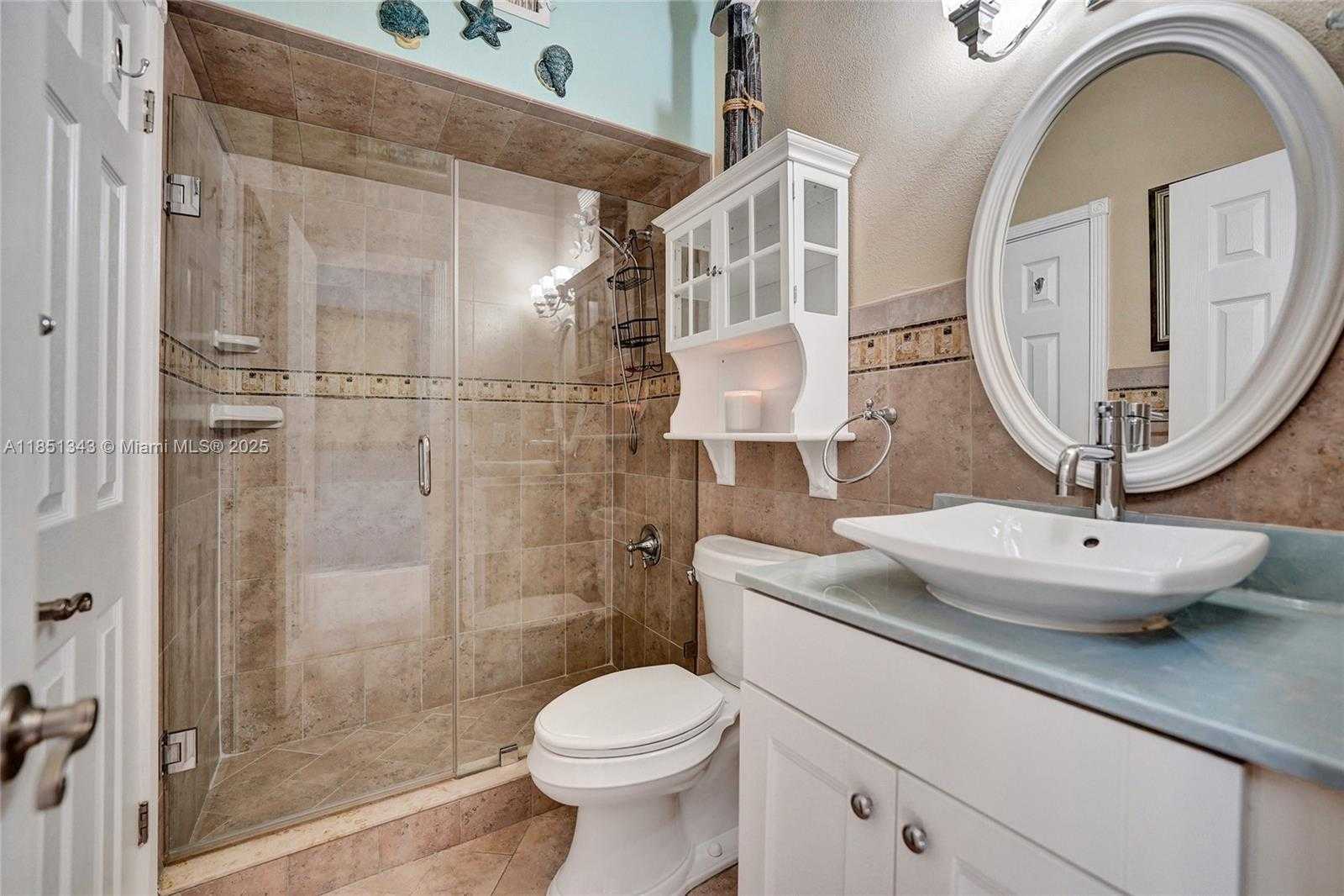 Small Image of 2649 SOUTH PARKVIEW DR, Hallandale Beach Number 23