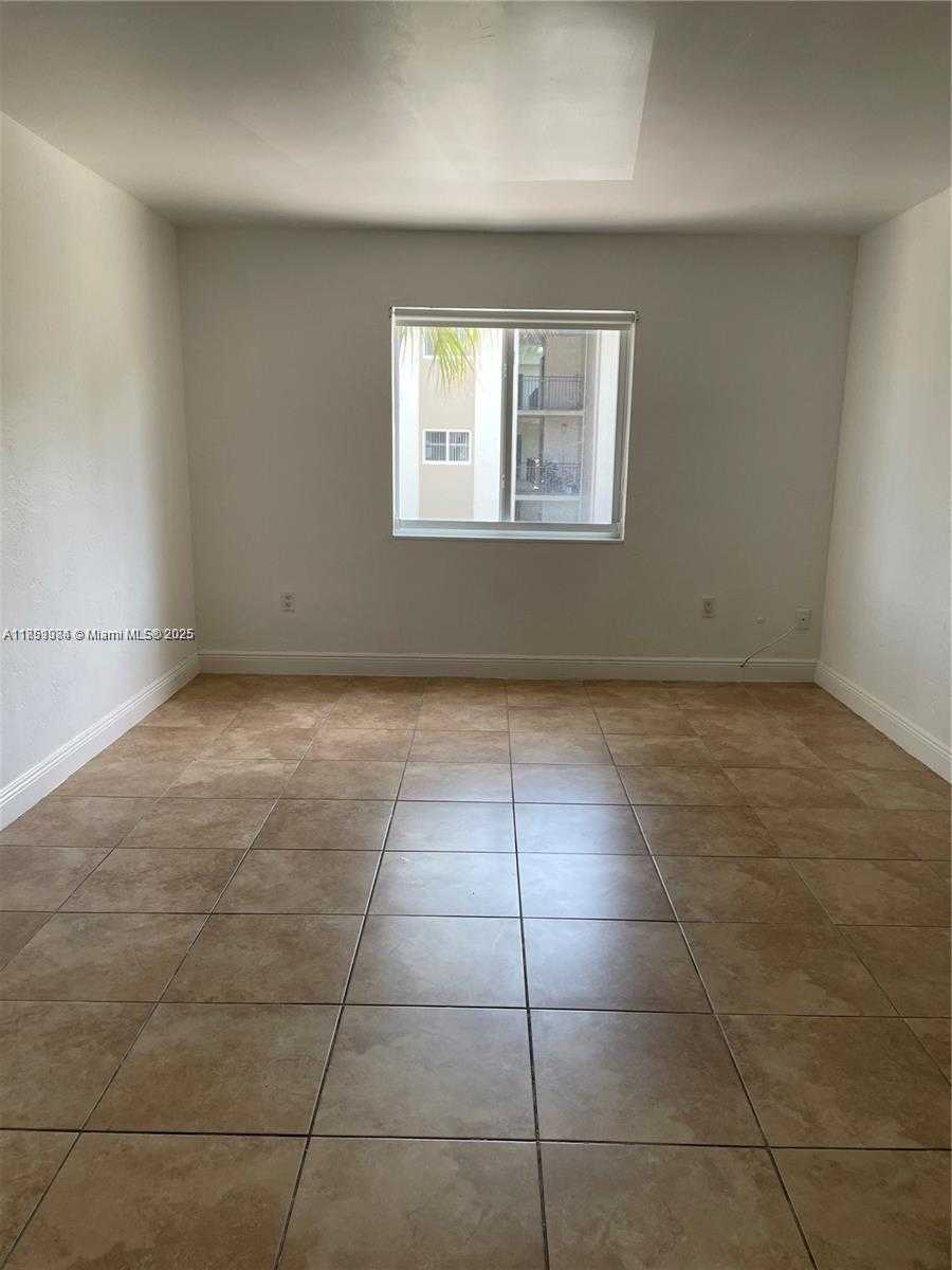 Small Image of 8607 SOUTH WEST 68TH CT #26, Pinecrest Number 15