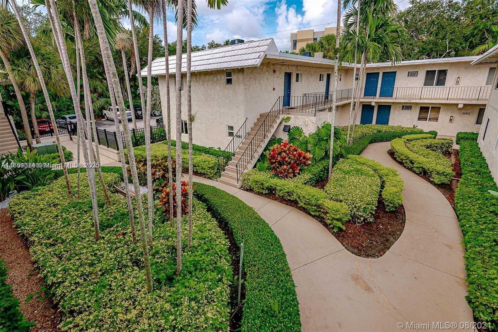 Small Image of 8607 SOUTH WEST 68TH CT #26, Pinecrest Number 22