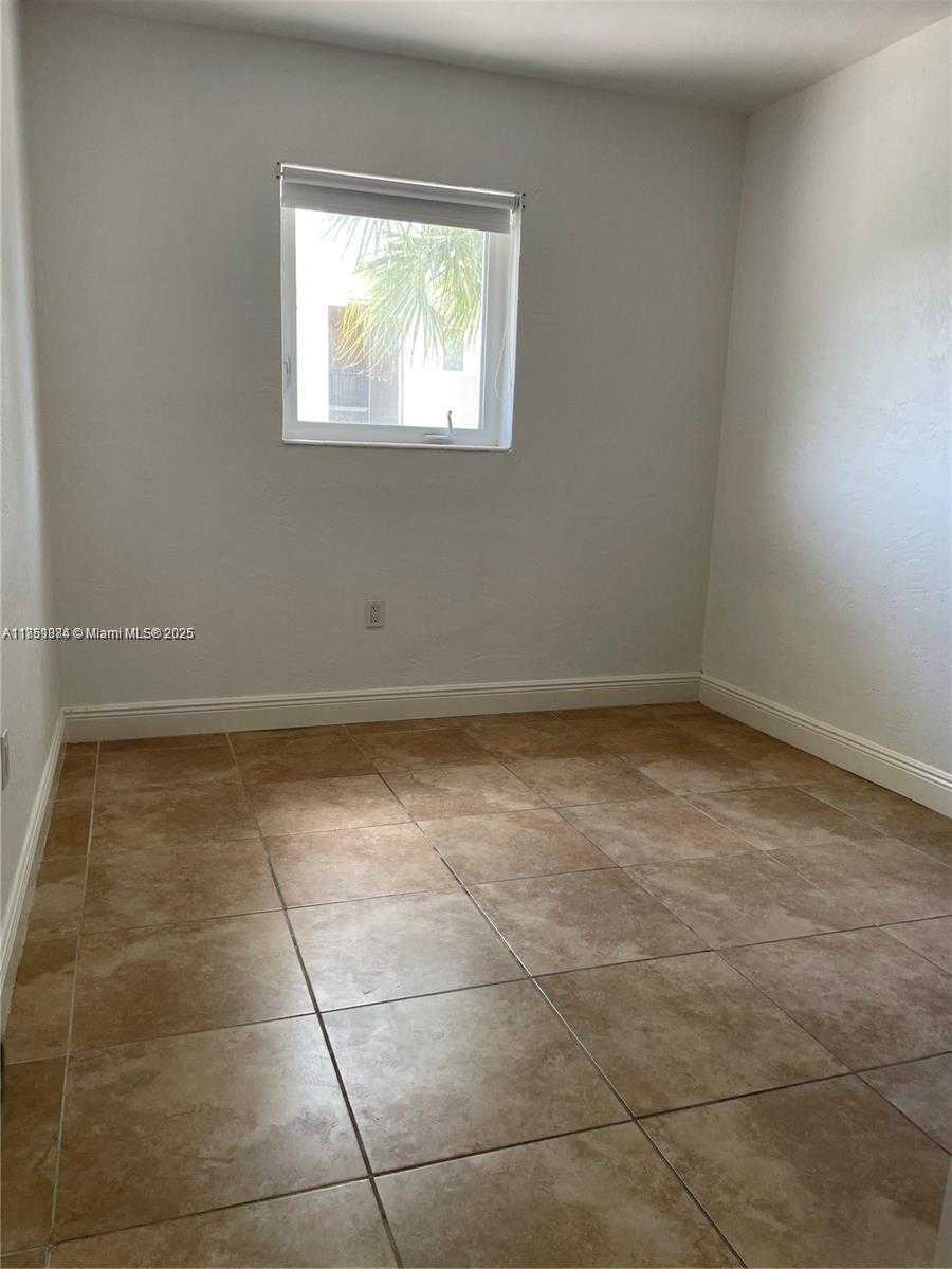 Small Image of 8607 SOUTH WEST 68TH CT #26, Pinecrest Number 7