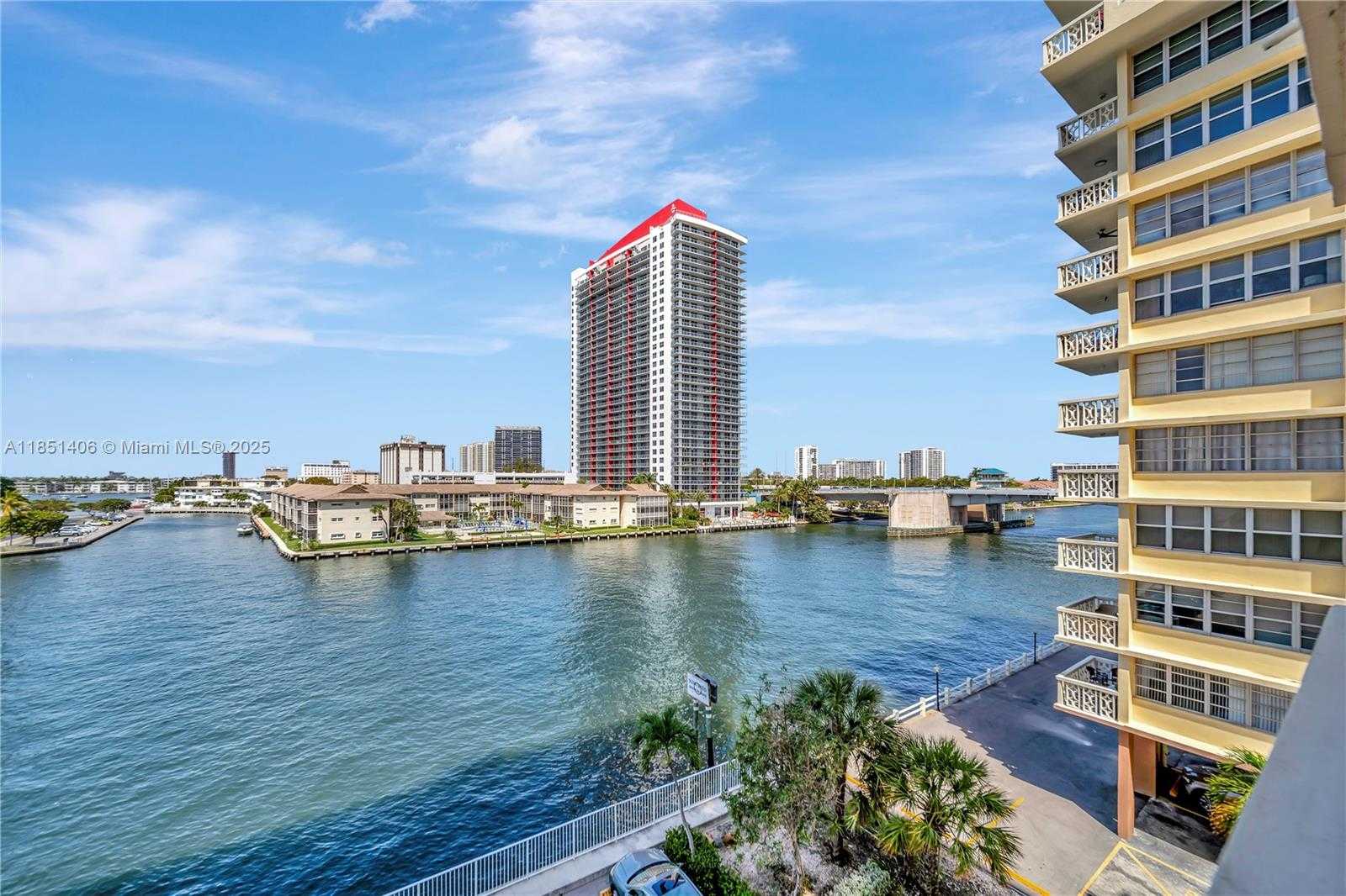 Small Image of 1833 SOUTH OCEAN DR #511, Hallandale Beach Number 12
