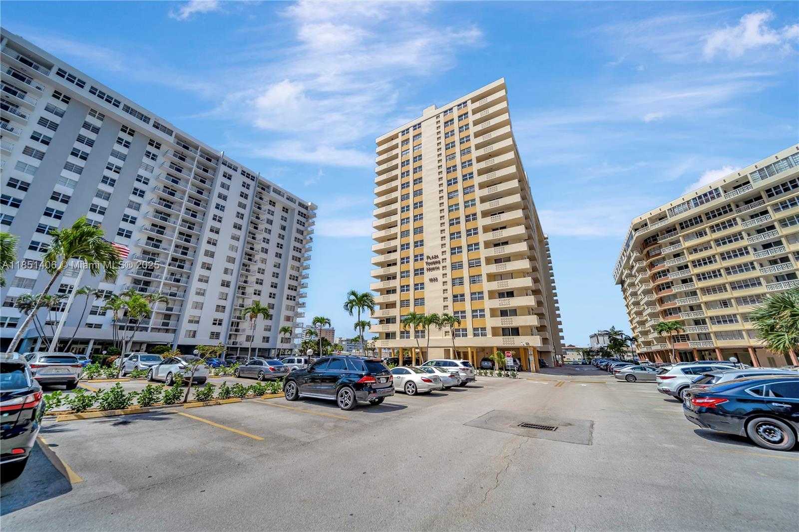 Small Image of 1833 SOUTH OCEAN DR #511, Hallandale Beach Number 21