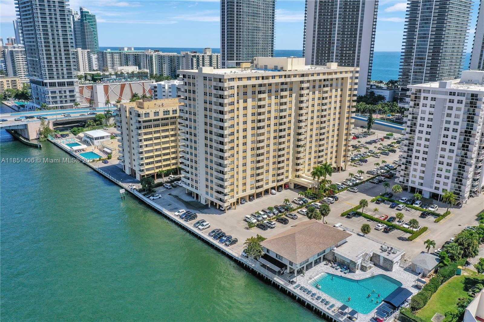 Small Image of 1833 SOUTH OCEAN DR #511, Hallandale Beach Number 25
