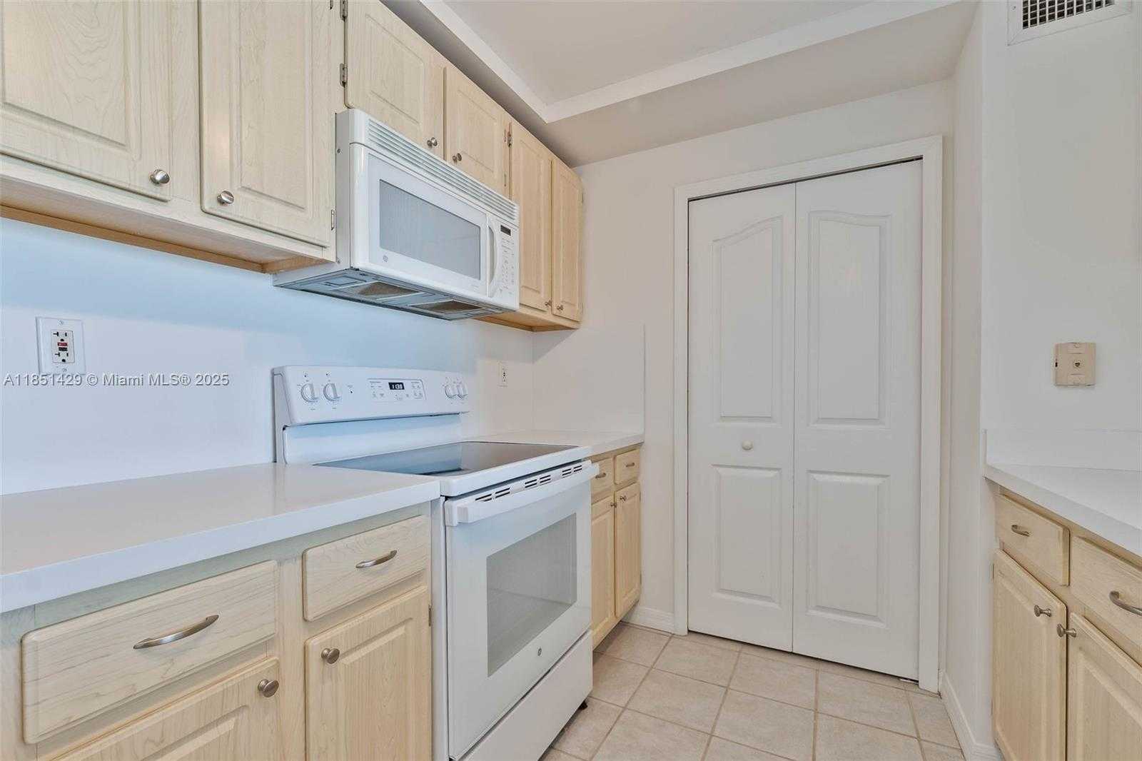 Small Image of 2665 SOUTH WEST 37TH AVE #1508, Miami Number 6