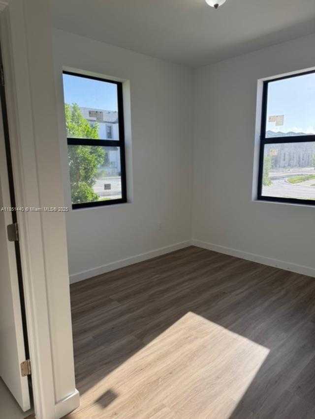 Small Image of 1037 NORTH WEST 1, Florida City Number 11