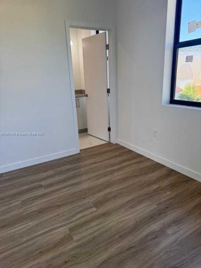 Small Image of 1037 NORTH WEST 1, Florida City Number 12