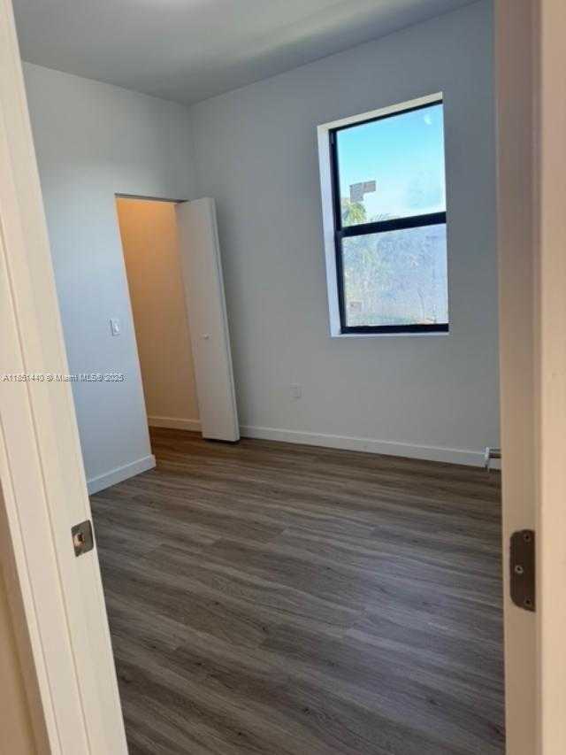 Small Image of 1037 NORTH WEST 1, Florida City Number 15