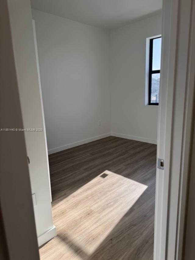 Small Image of 1037 NORTH WEST 1, Florida City Number 16