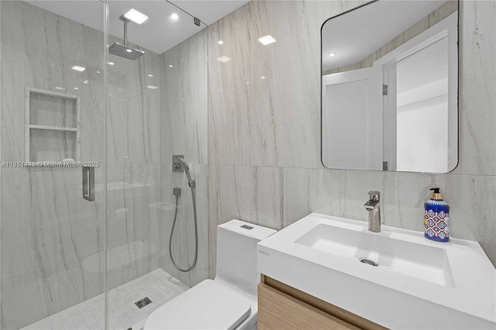 Small Image of 999 BRICKELL BAY DR #904, Miami Number 15