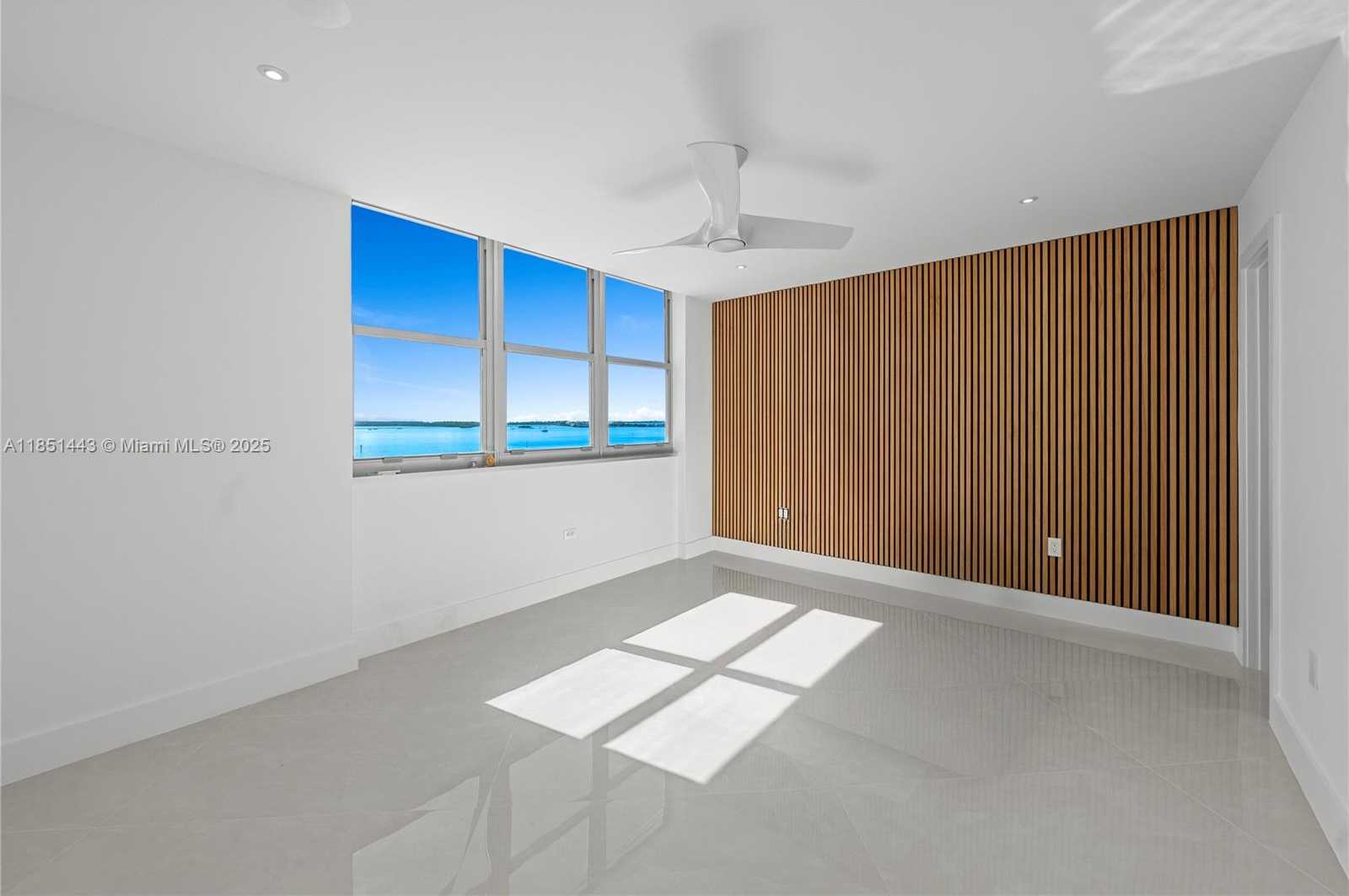Small Image of 999 BRICKELL BAY DR #904, Miami Number 3