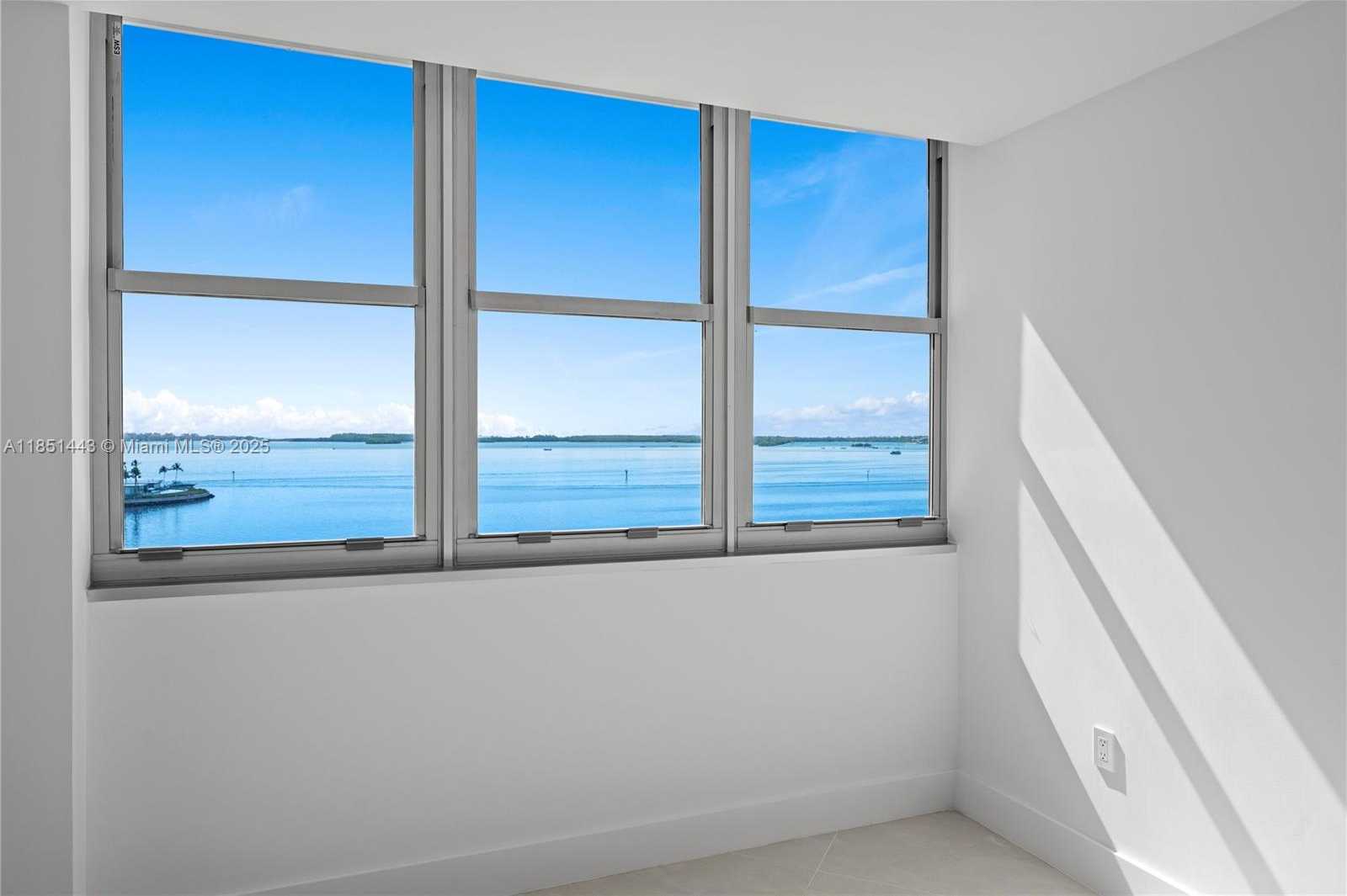 Small Image of 999 BRICKELL BAY DR #904, Miami Number 5