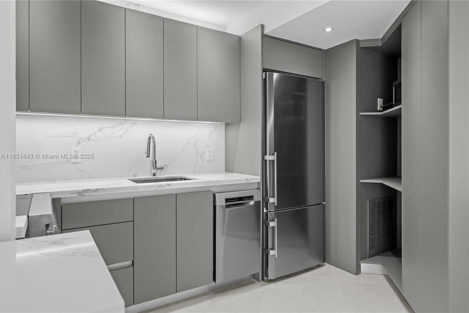 Small Image of 999 BRICKELL BAY DR #904, Miami Number 7