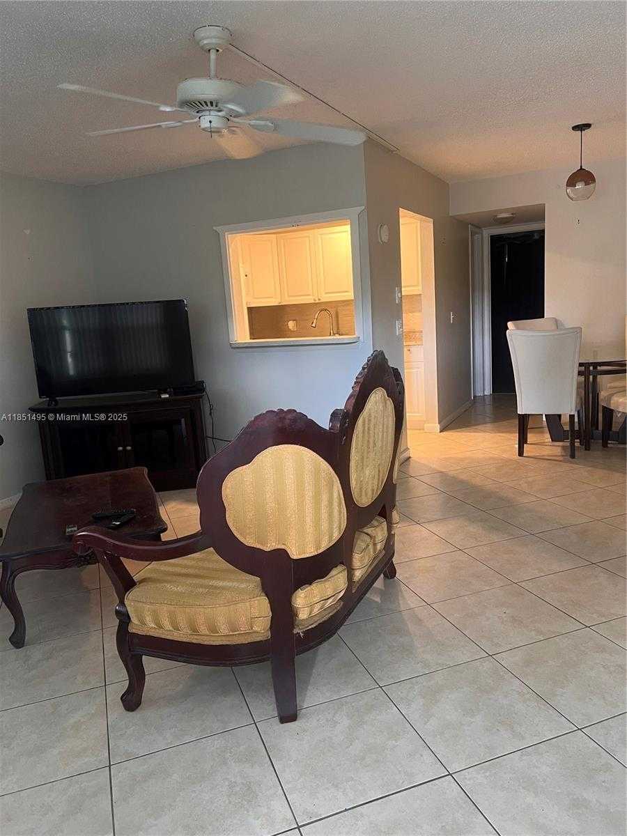 Small Image of 186 VENTNOR L #186, Deerfield Beach Number 11
