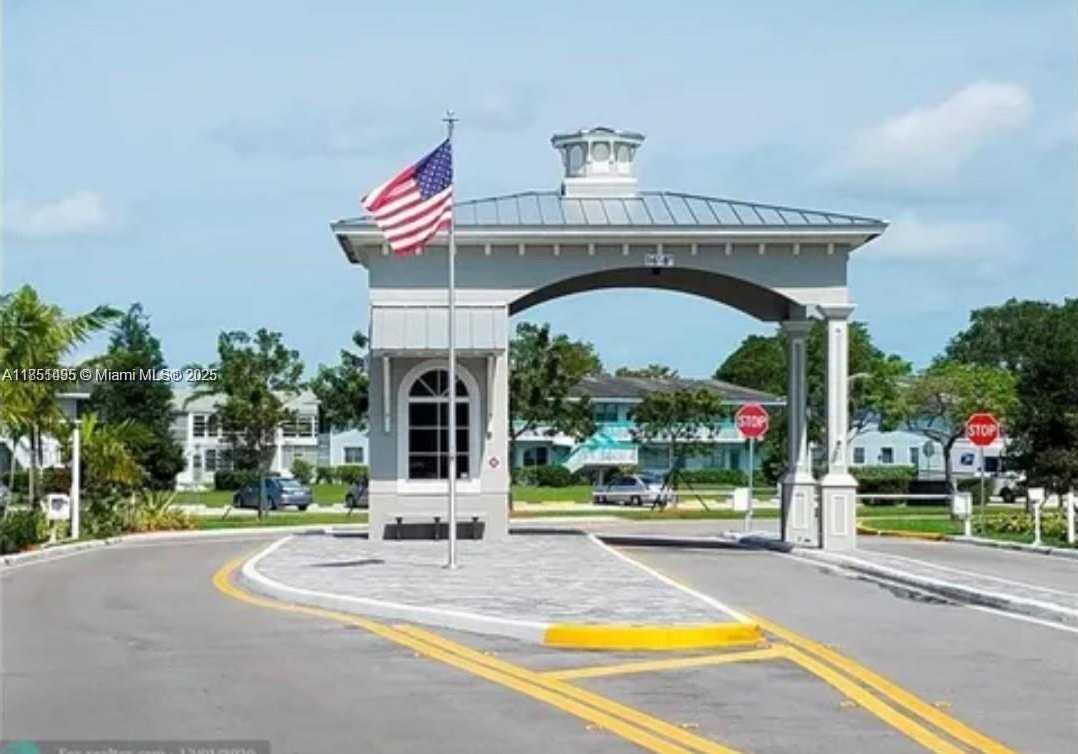 Small Image of 186 VENTNOR L #186, Deerfield Beach Number 2