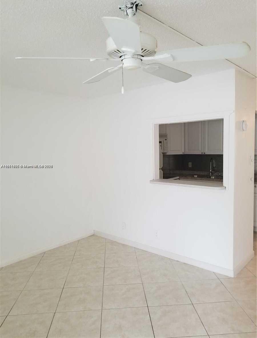 Small Image of 186 VENTNOR L #186, Deerfield Beach Number 4