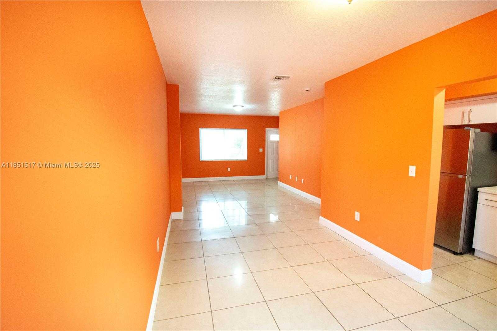 Small Image of Miami Number 20