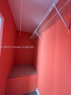 Small Image of Miami Number 7