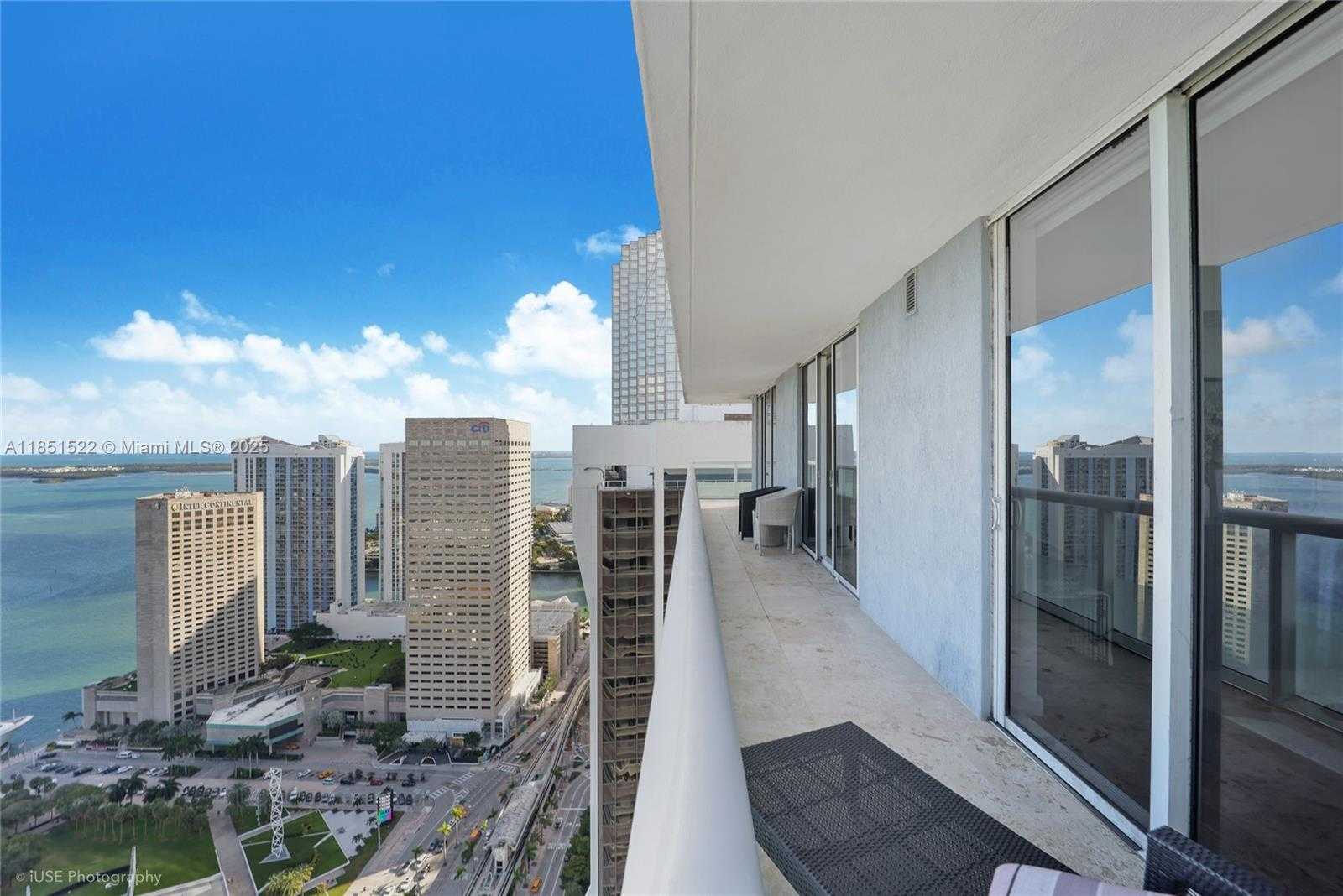 Small Image of Miami Number 7