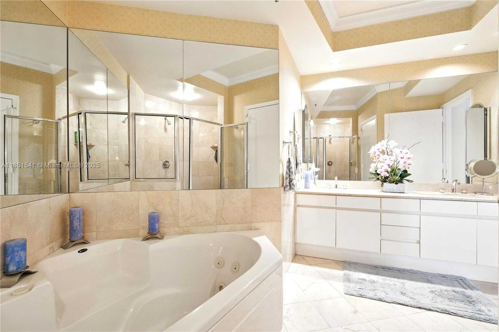 Small Image of 808 BRICKELL KEY DR #1008, Miami Number 12