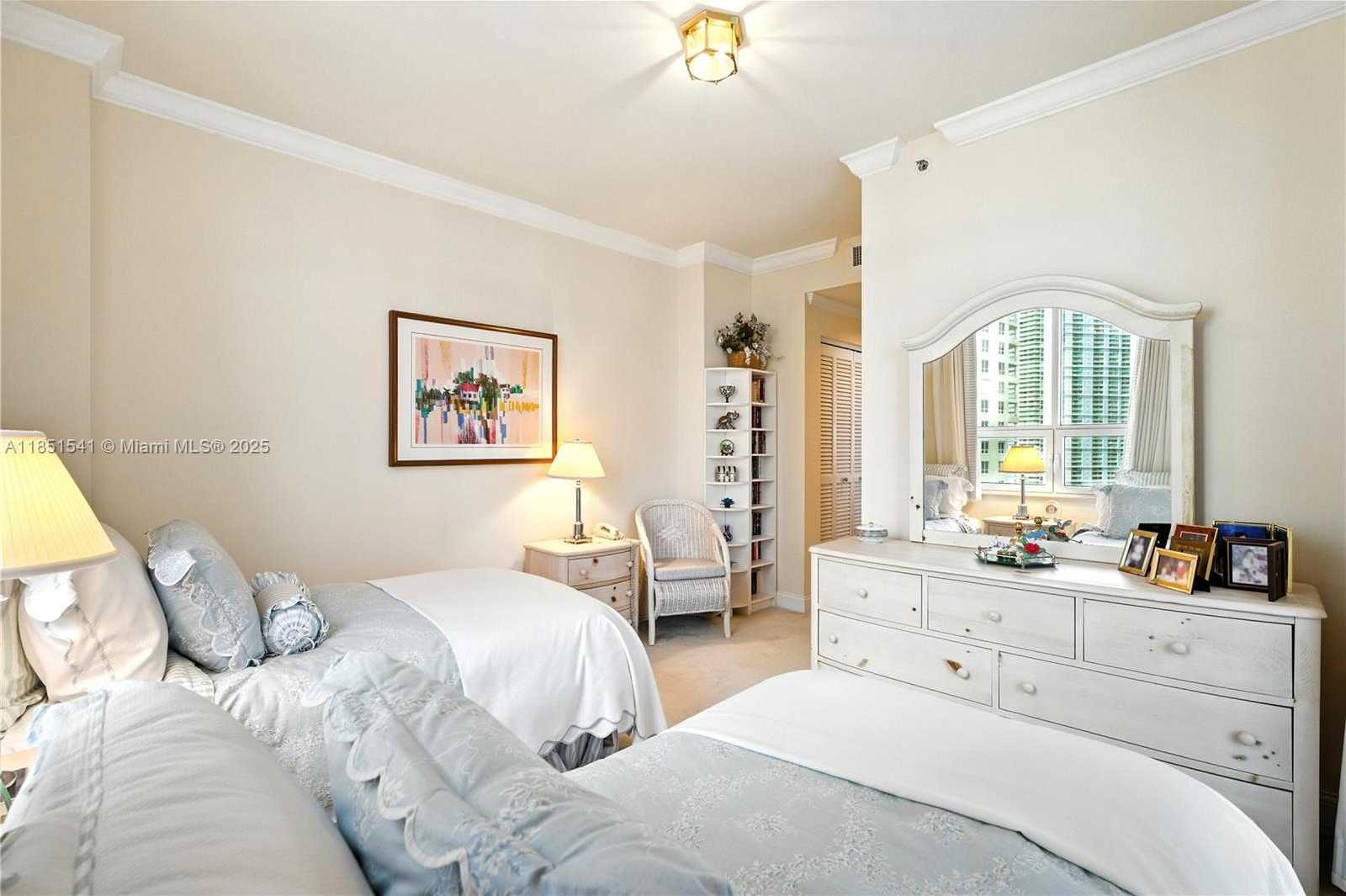 Small Image of 808 BRICKELL KEY DR #1008, Miami Number 15