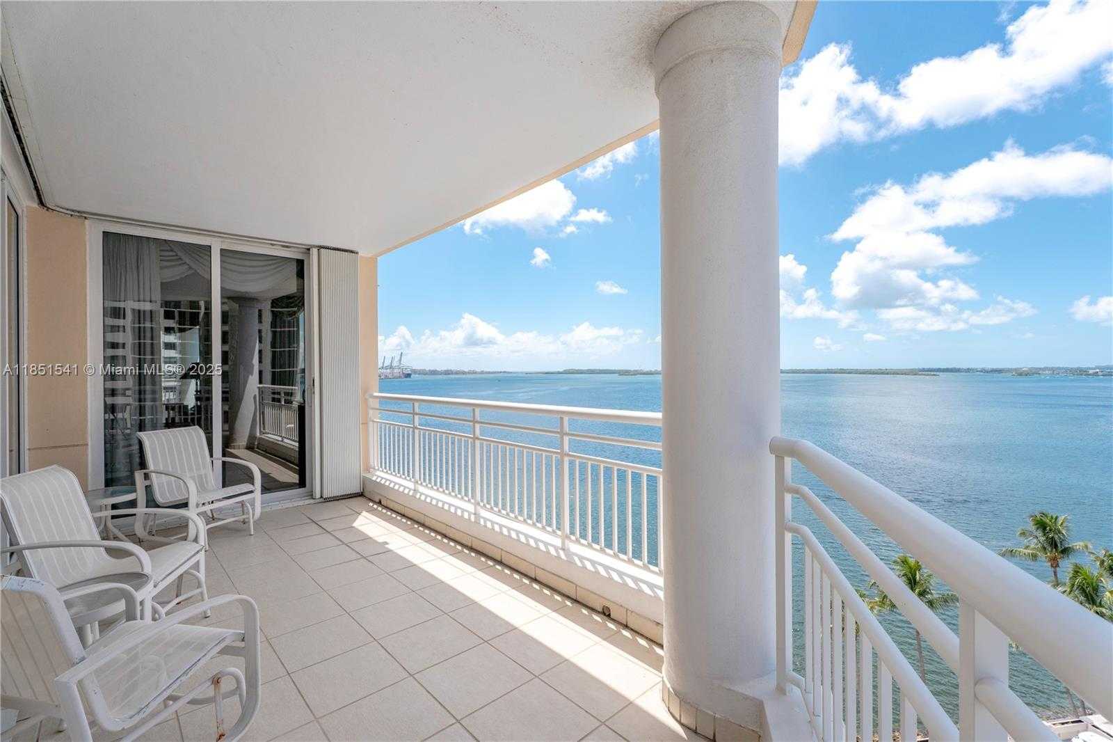 Small Image of 808 BRICKELL KEY DR #1008, Miami Number 2