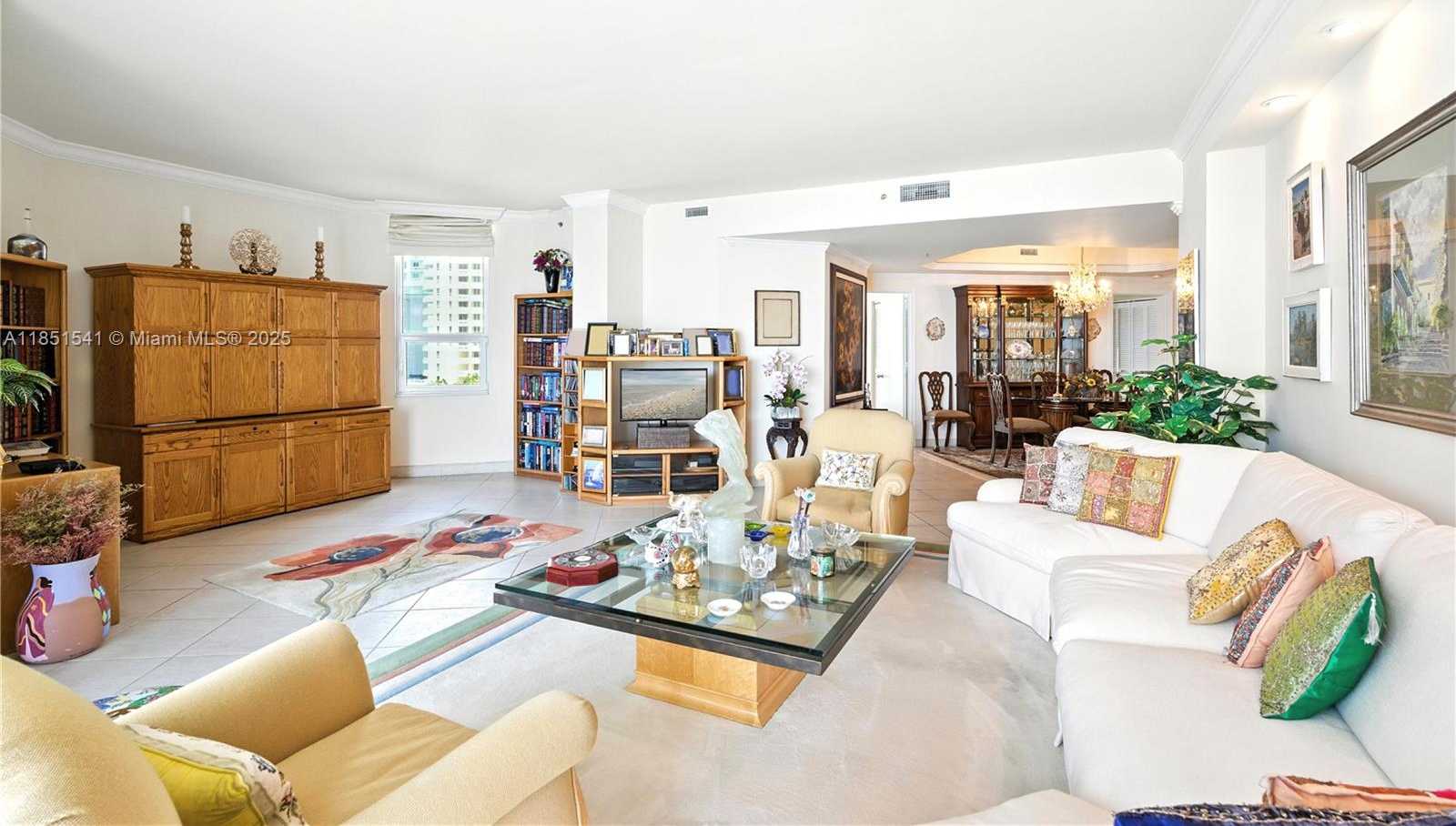 Small Image of 808 BRICKELL KEY DR #1008, Miami Number 5