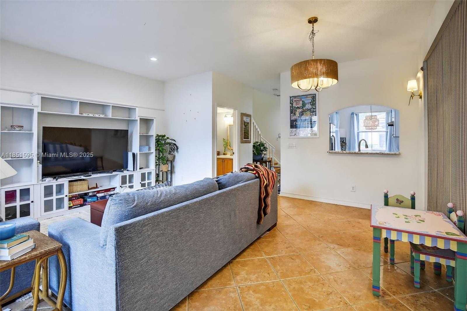 Small Image of 13174 NORTH WEST 9TH CT, Pembroke Pines Number 12