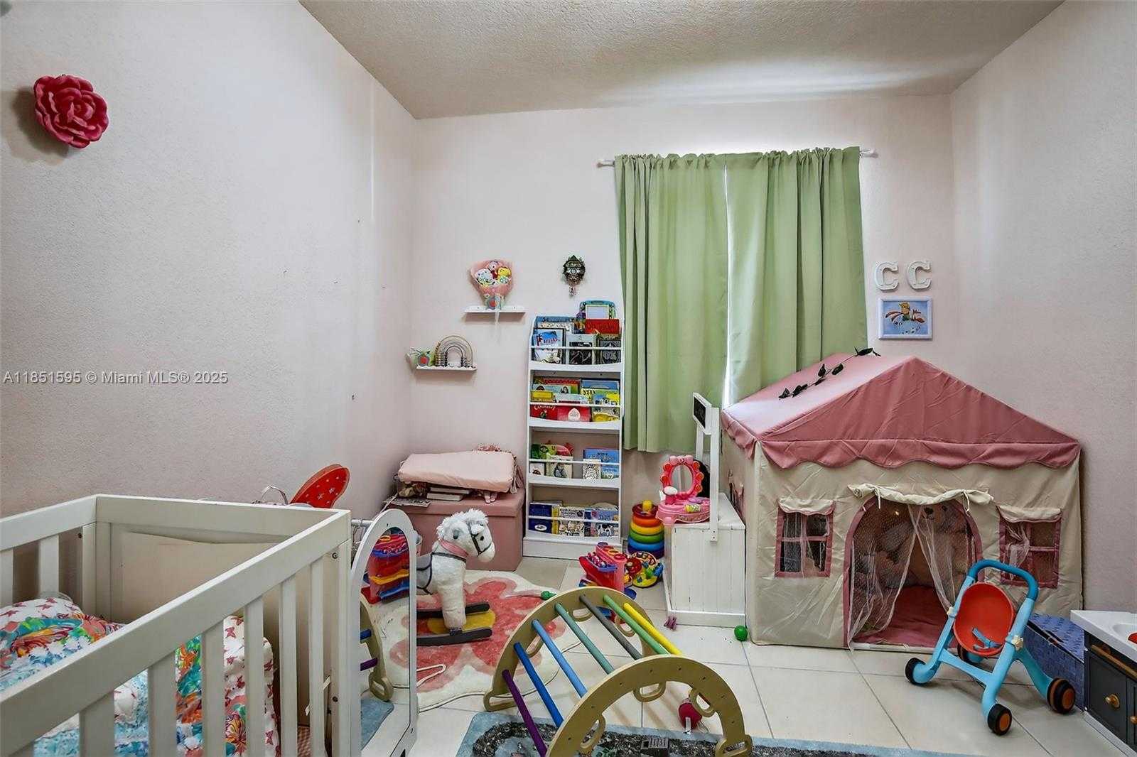 Small Image of 13174 NORTH WEST 9TH CT, Pembroke Pines Number 20