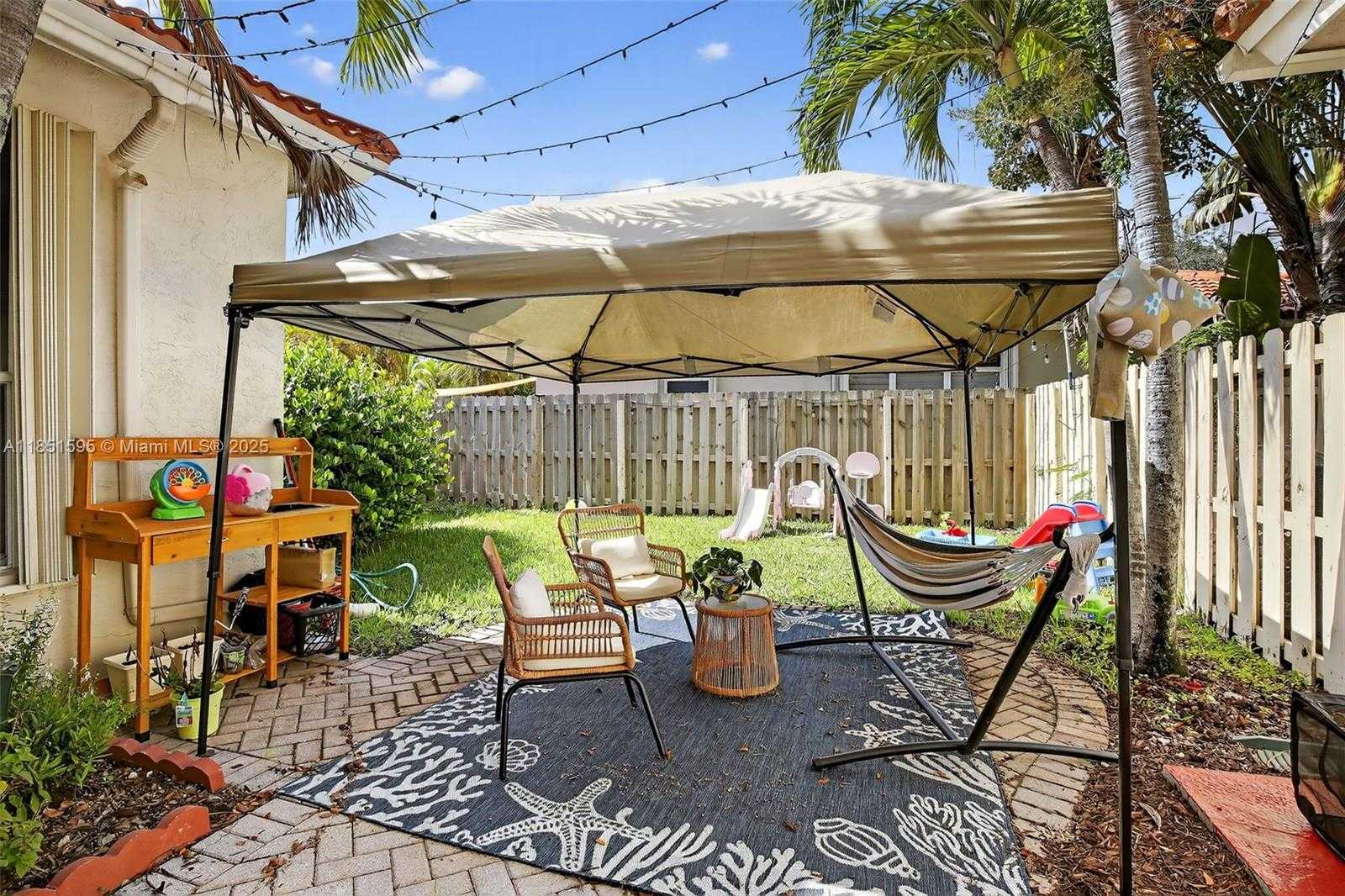 Small Image of 13174 NORTH WEST 9TH CT, Pembroke Pines Number 38