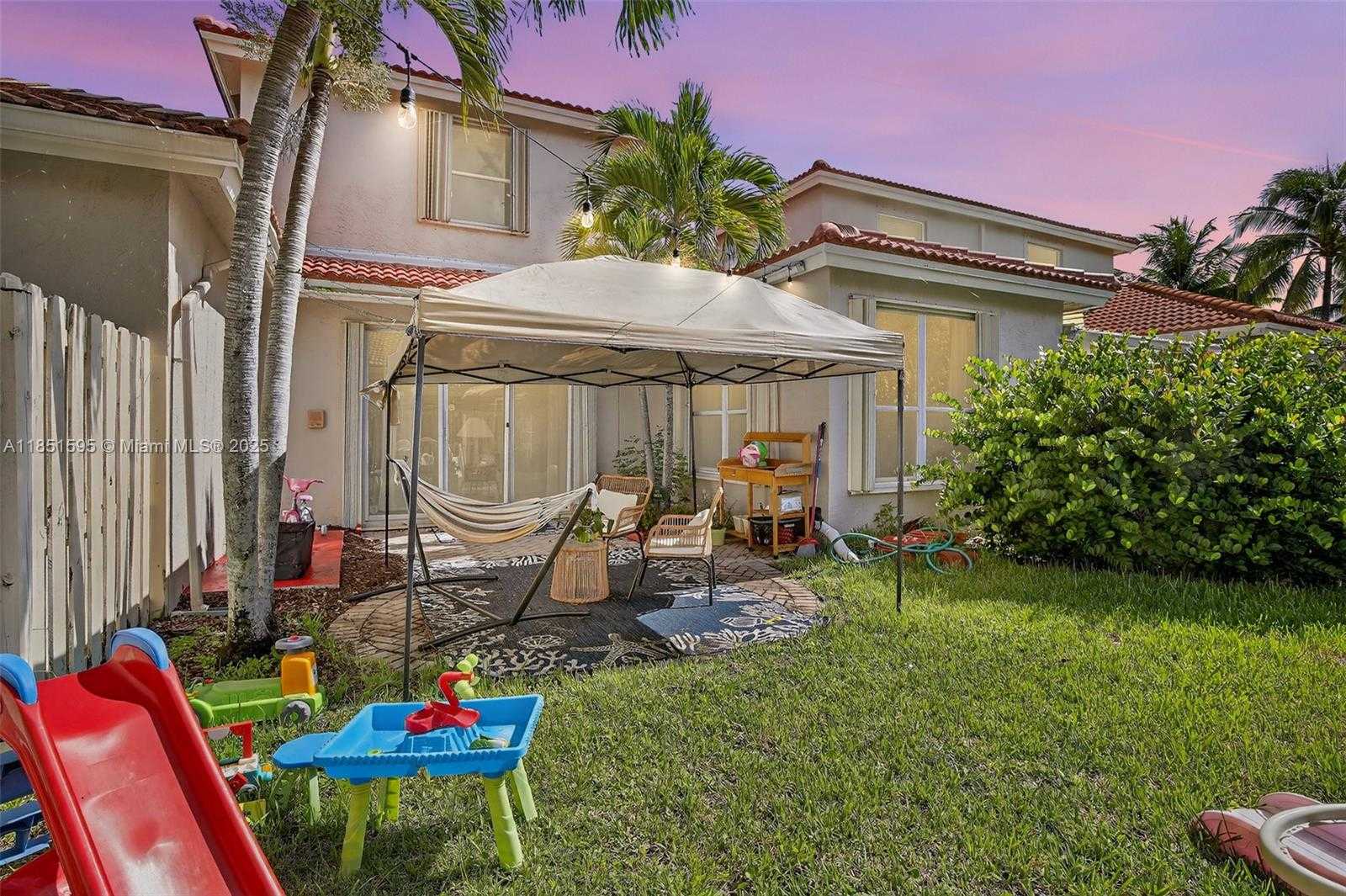 Small Image of 13174 NORTH WEST 9TH CT, Pembroke Pines Number 42