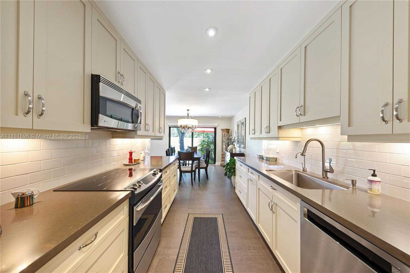 Small Image of 303 SAINT ANDREWS RD #19-68, Hollywood Number 16