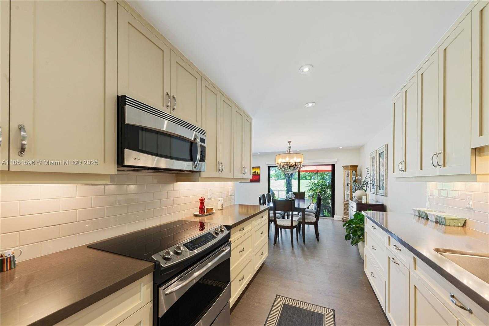 Small Image of 303 SAINT ANDREWS RD #19-68, Hollywood Number 17