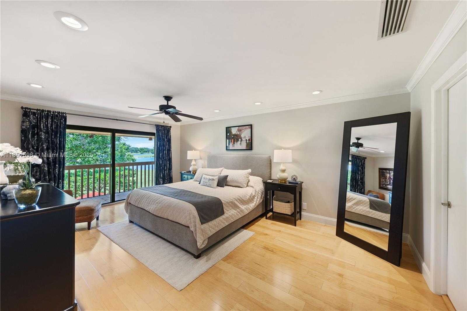 Small Image of 303 SAINT ANDREWS RD #19-68, Hollywood Number 32