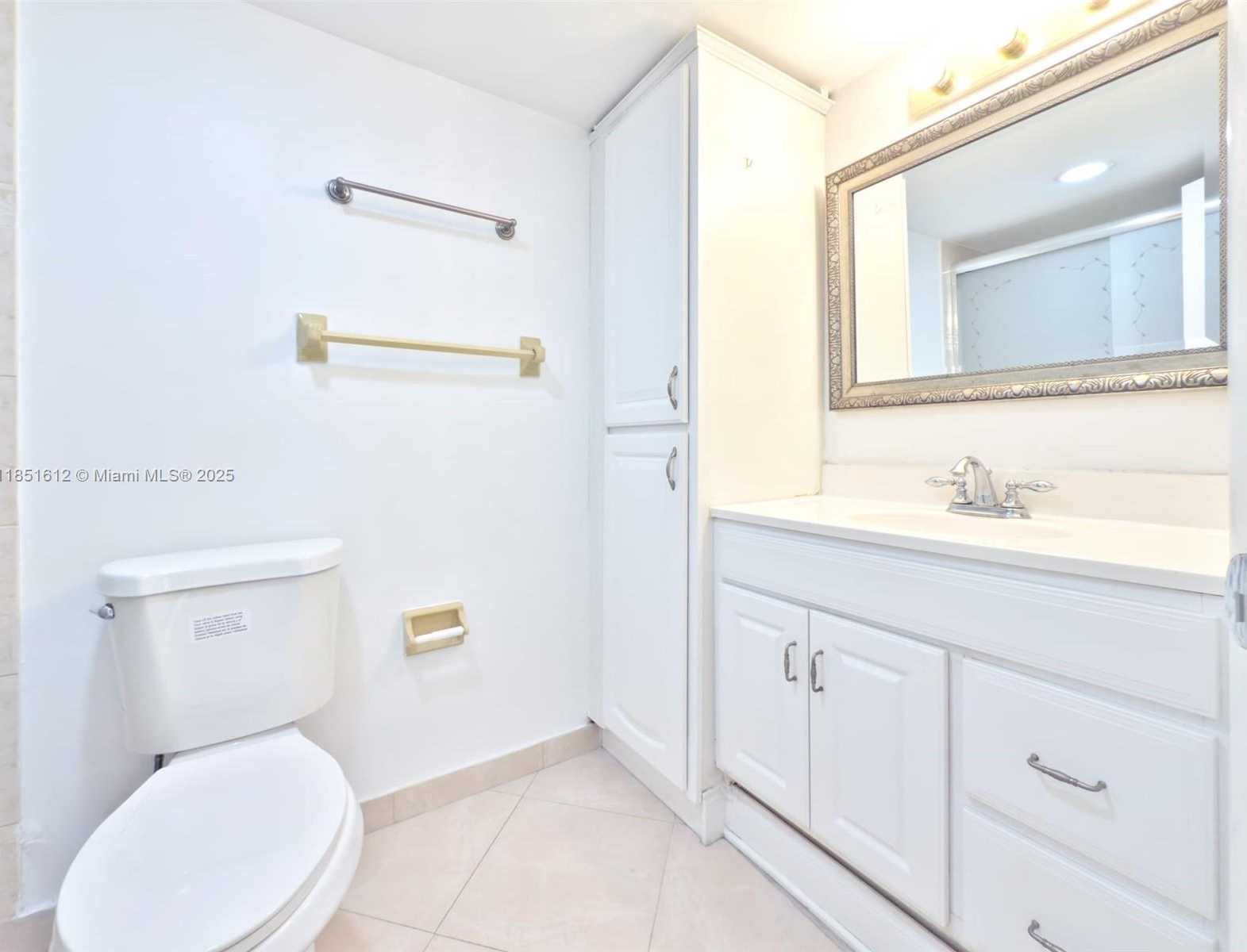 Small Image of 942 NORTH EAST 199TH ST #3B, Miami Number 11