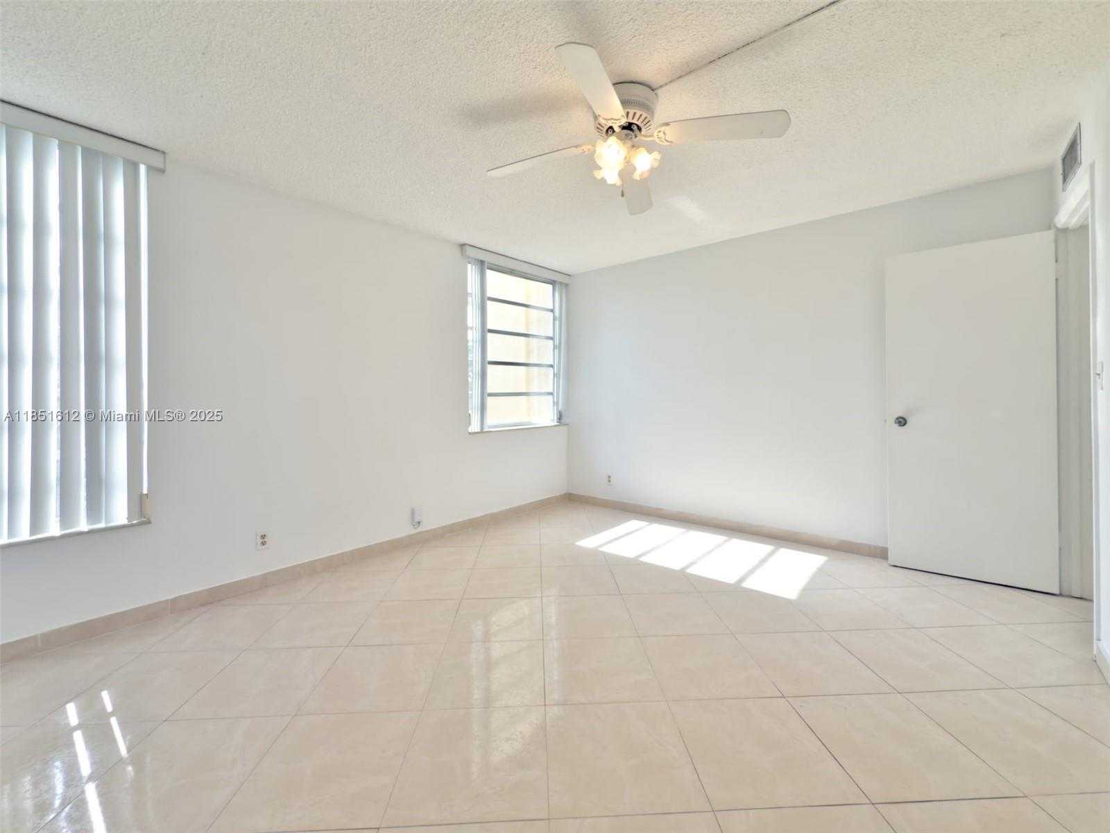Small Image of 942 NORTH EAST 199TH ST #3B, Miami Number 14