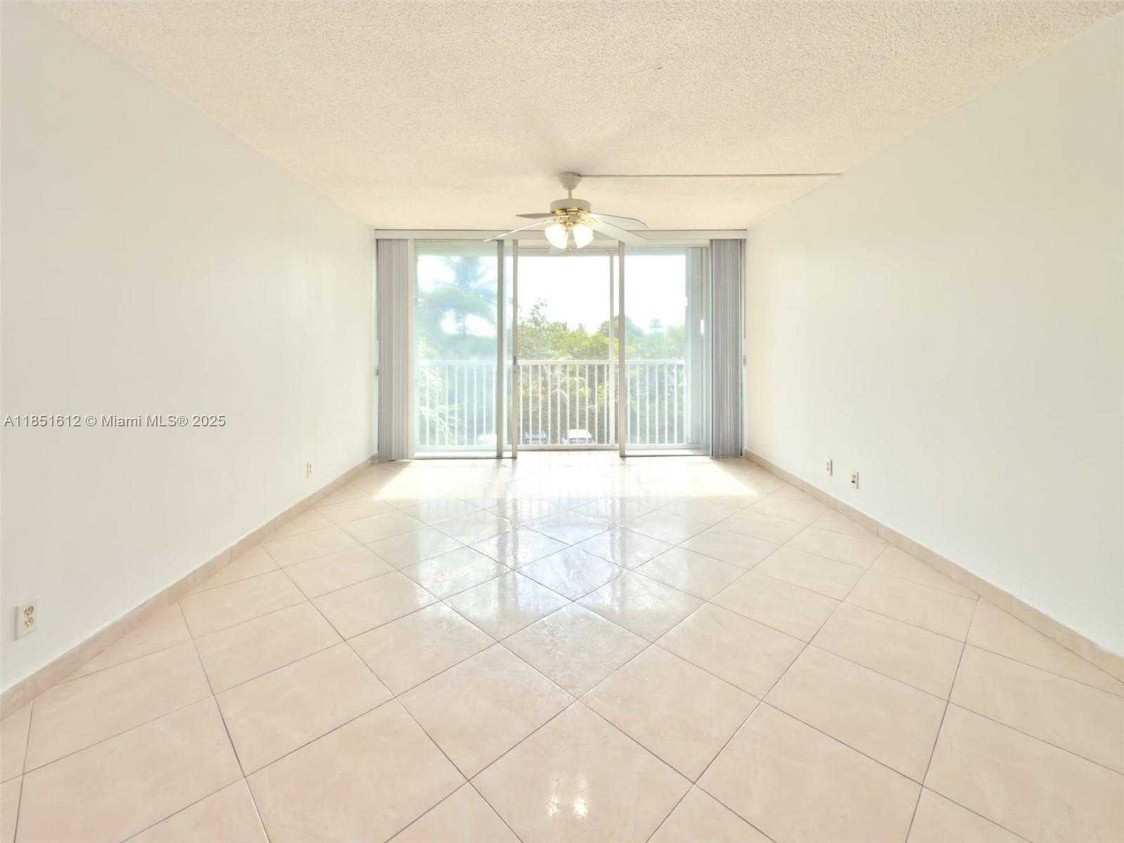 Small Image of 942 NORTH EAST 199TH ST #3B, Miami Number 17