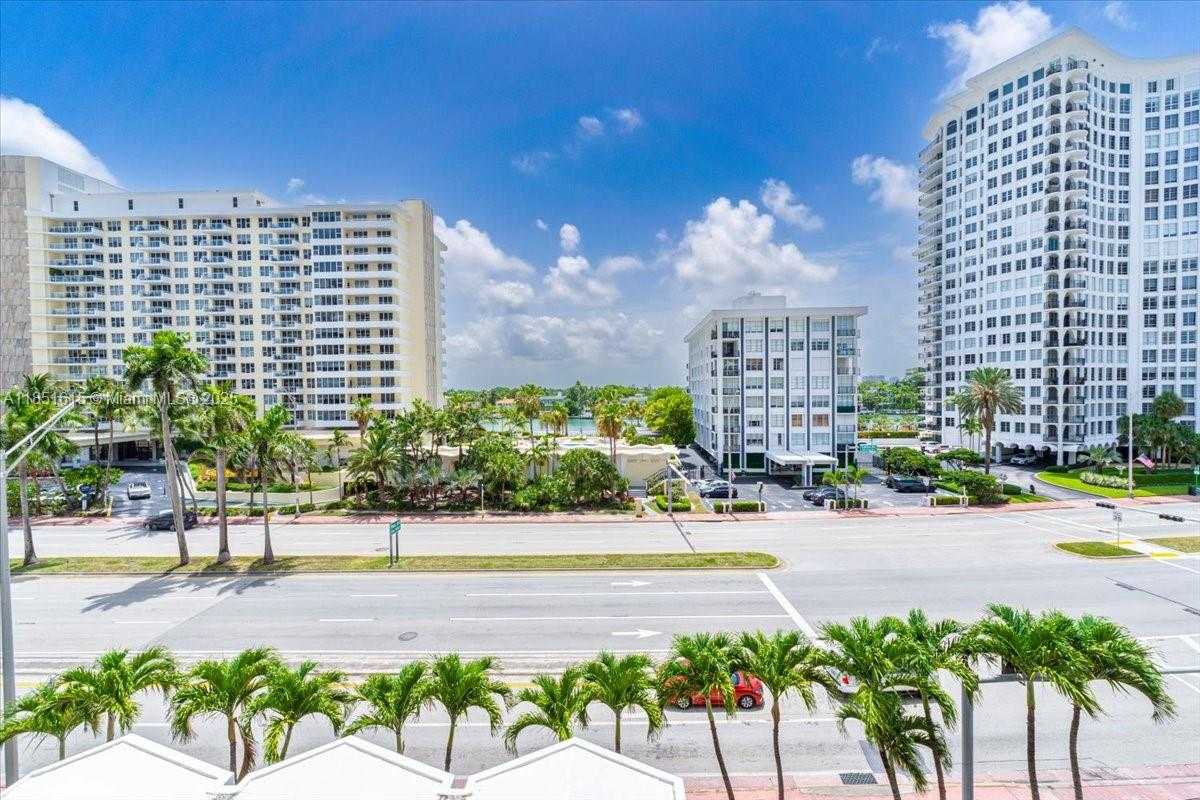 Small Image of 5601 Collins Ave, Miami Beach, FL 33140, USA Number 11