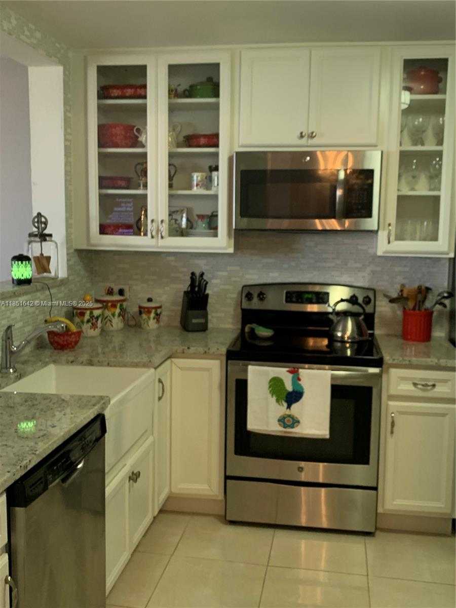 Small Image of 2025 NORTH EAST 164TH ST #808, North Miami Beach Number 19